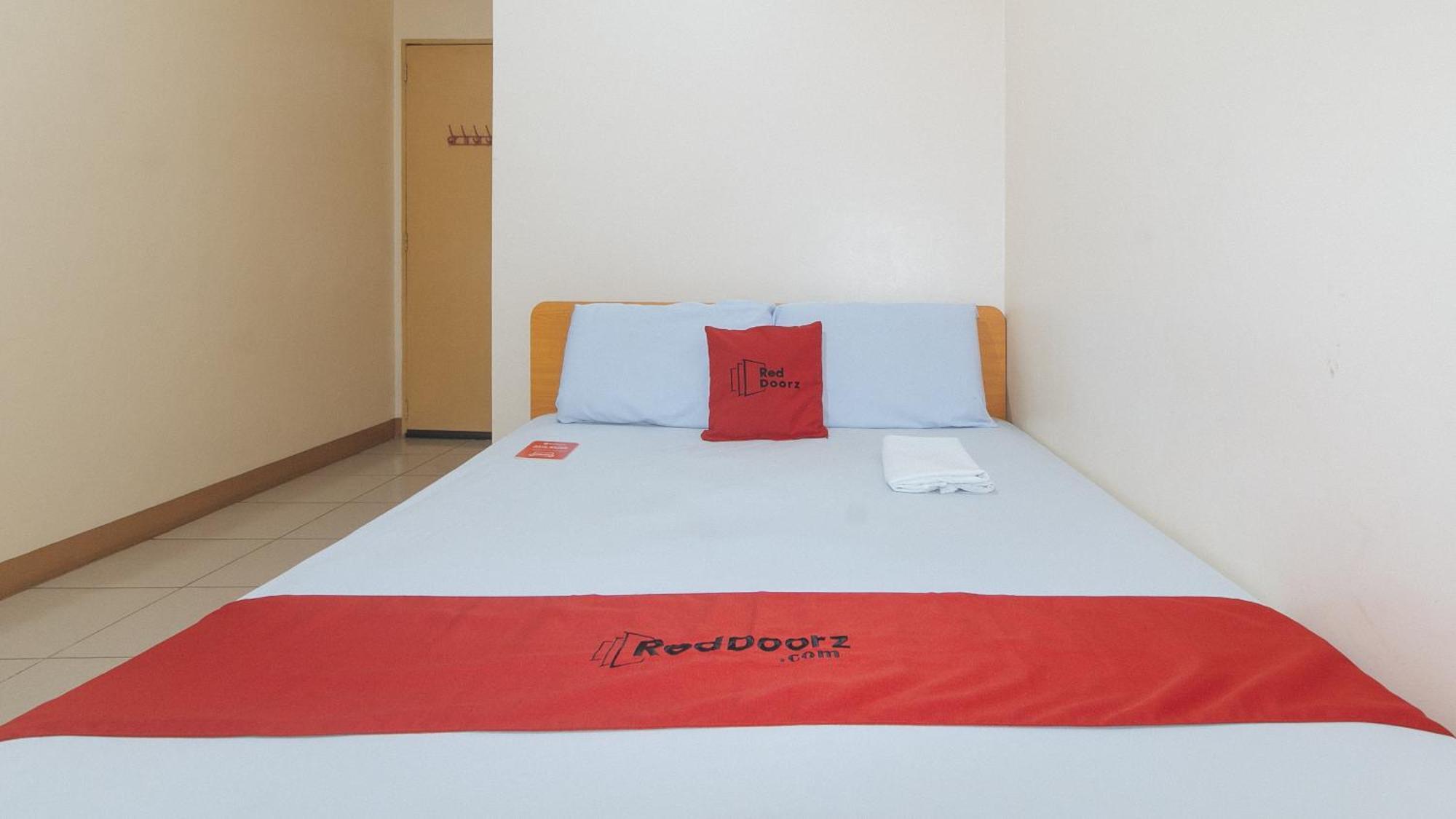Reddoorz @ Asiana Pension Inn Mandaue Exterior foto