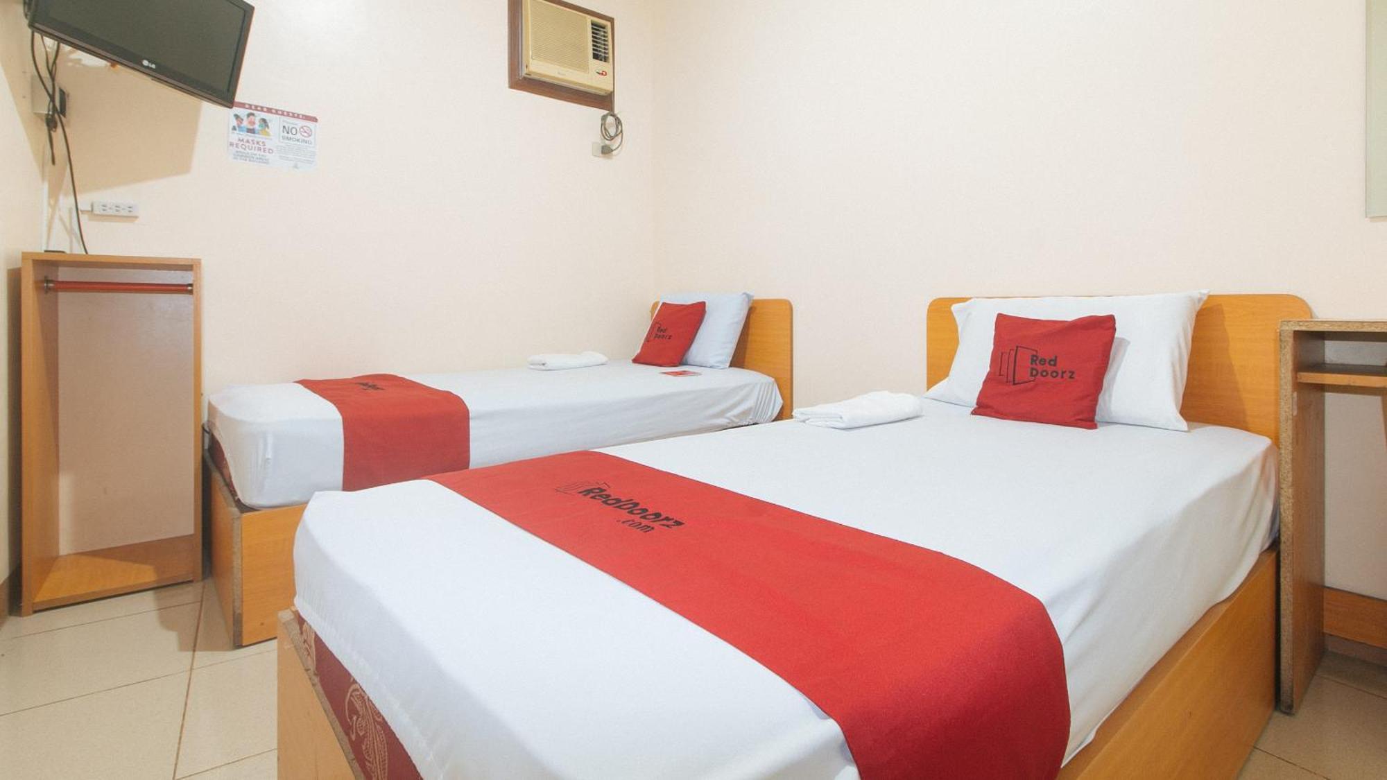 Reddoorz @ Asiana Pension Inn Mandaue Exterior foto