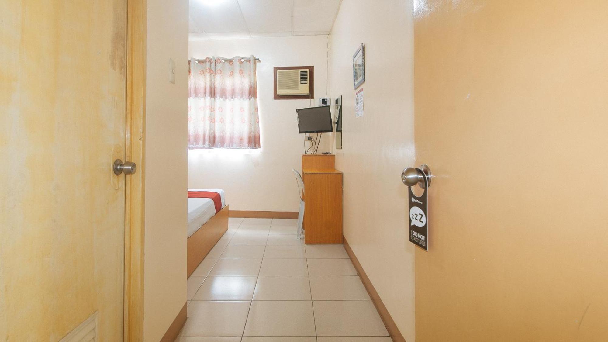 Reddoorz @ Asiana Pension Inn Mandaue Exterior foto
