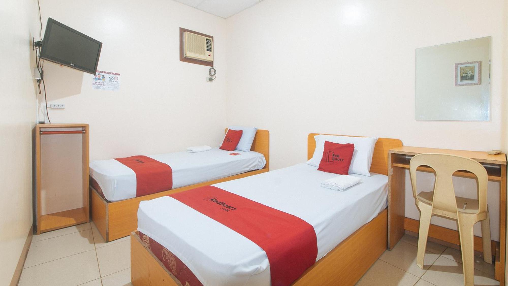 Reddoorz @ Asiana Pension Inn Mandaue Exterior foto