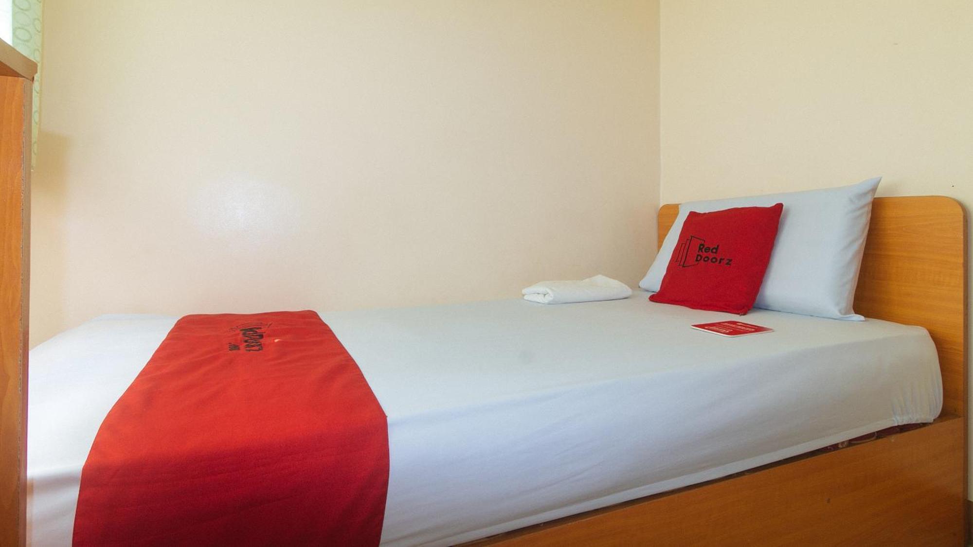 Reddoorz @ Asiana Pension Inn Mandaue Exterior foto