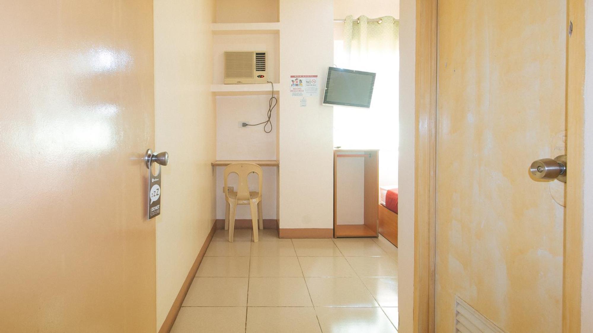 Reddoorz @ Asiana Pension Inn Mandaue Exterior foto